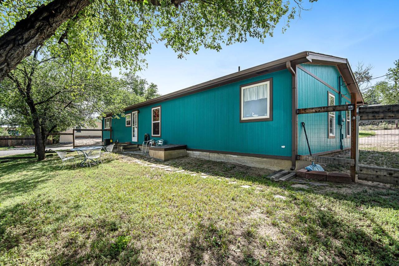 Rocky Mountain Rustic Holiday home Colorado Springs